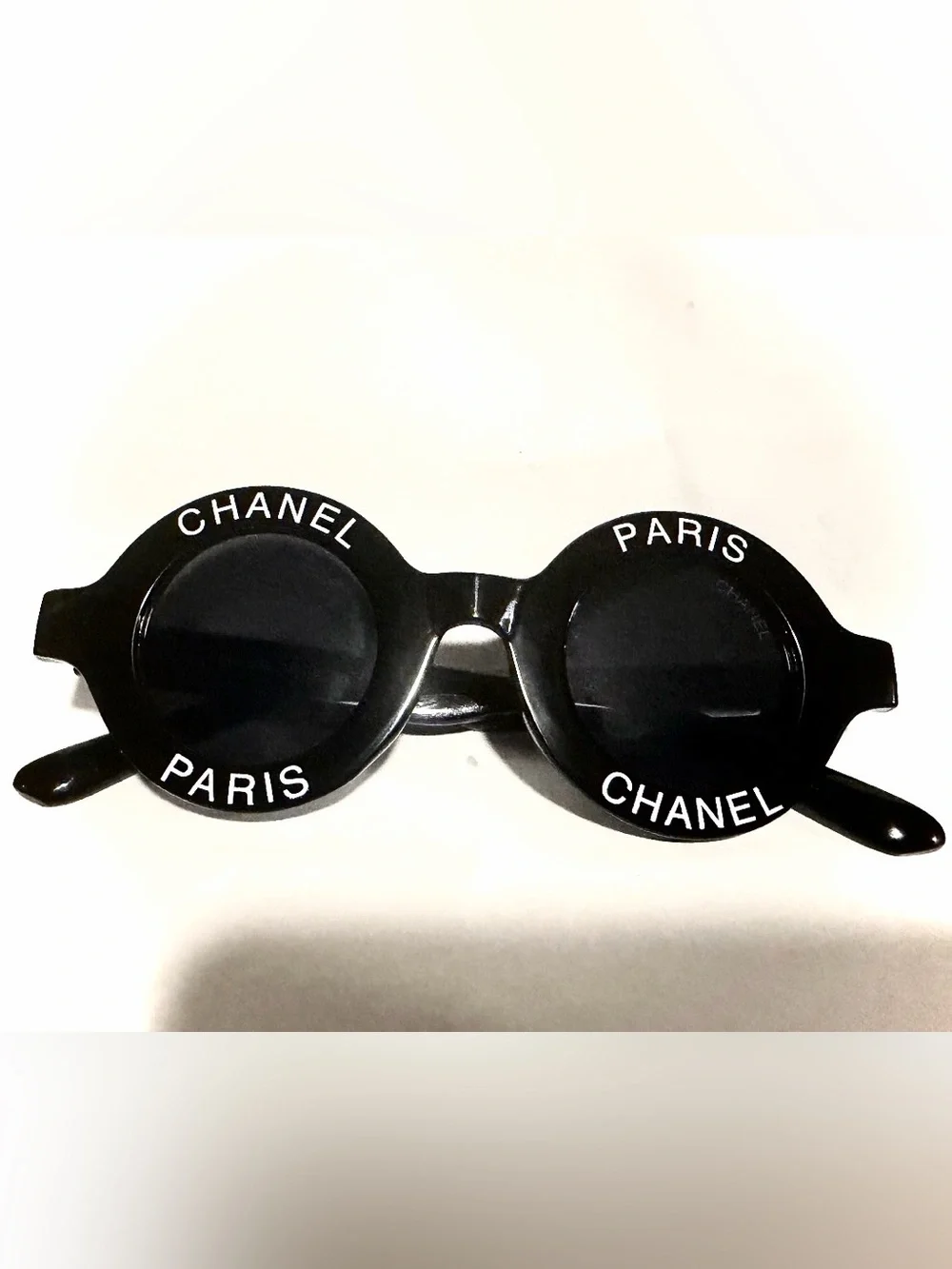 🕶️ Vintage Round Sunglasses - black/black